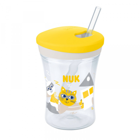 Nuk - Cana Nuk Evolution Action cu pai 230 ml de la 12 luni Galben