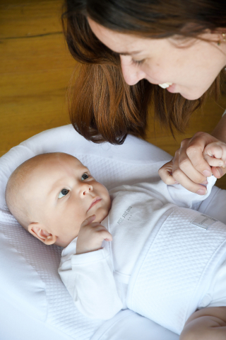 Baby nest ergonomic Red Castle Cocoonababy 10° Flori de Bumbac [1]