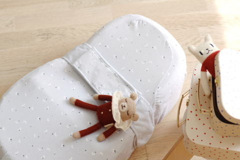 Baby nest ergonomic Red Castle Cocoonababy 10° Moon & Stars [1]