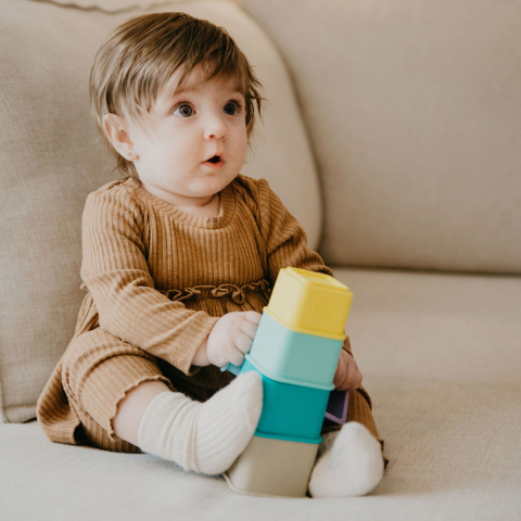 Cuburi de construit din silicon bblüv Stäk [1]