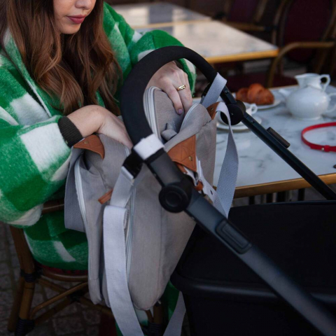 Geanta de infasat Baby On Board Titou Greige [8]