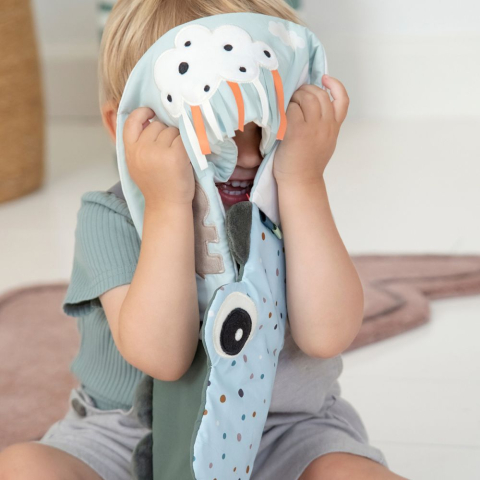 Jucarie senzoriala carticica de plus Fold-Out Done by Deer Croco Green [6]