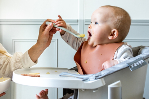 Set 2 lingurite silicon +4 luni Beaba Nature [5]