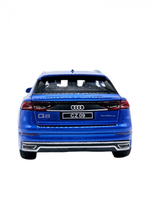 Masina metalica Audi Q8, Sunete realistice, Farurile si stopurile lumineaza, Usile, capota si portbagajul se deschid, Baterii incluse, 16cm, Albastru, Scara 1:32, Replica [9]