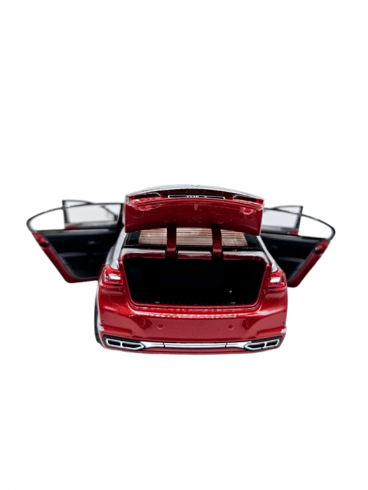 Masina metalica BMW Seria 7, 3 sunete realistice, Farurile si stopurile lumineaza, Usile, capota si portbagajul se deschid, Baterii incluse, 22cm, Rosu, Scara 1:24, Replica [8]