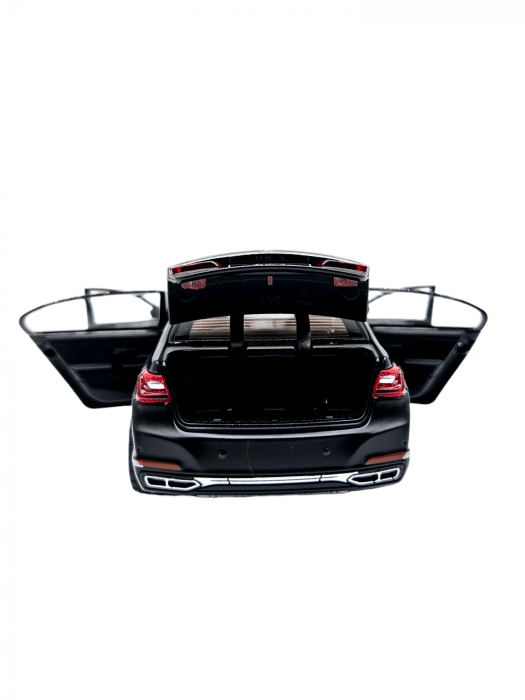 Masina metalica BMW Seria 7, 3 sunete realistice, Farurile si stopurile lumineaza, Usile, capota si portbagajul se deschid, Baterii incluse, 22cm, Negru, Scara 1:24, Replica [6]