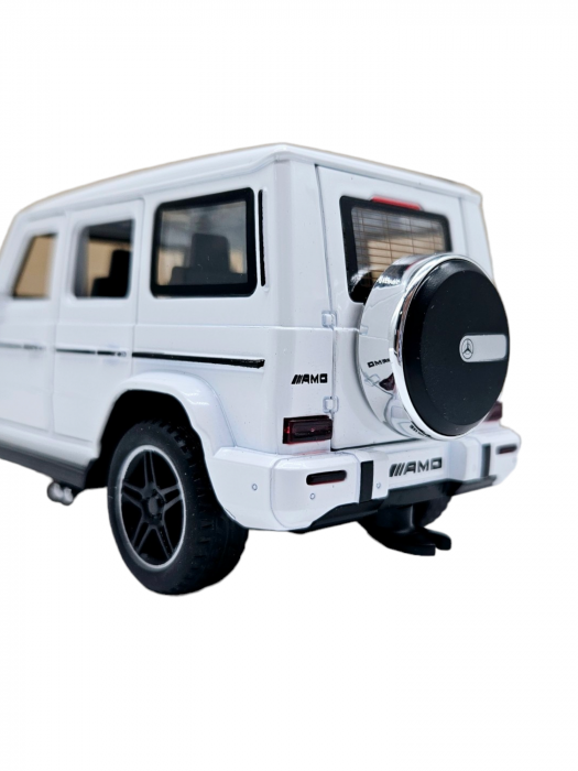 Masina metalica jeep Mercedes G Class cu rulota, Usile, capota si portbagajul se deschid, Sunete si lumini, 34 cm, Alb, Scara 1:32, Replica [14]