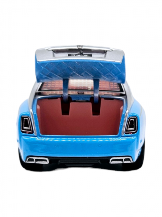 Masina metalica limuzina Rolls Royce Phantom, 3 sunete realistice, Farurile si stopurile lumineaza, Usile, capota si portbagajul se deschid, Baterii incluse, 18cm, Albastru deschis, Scara 1:32, Replic [8]