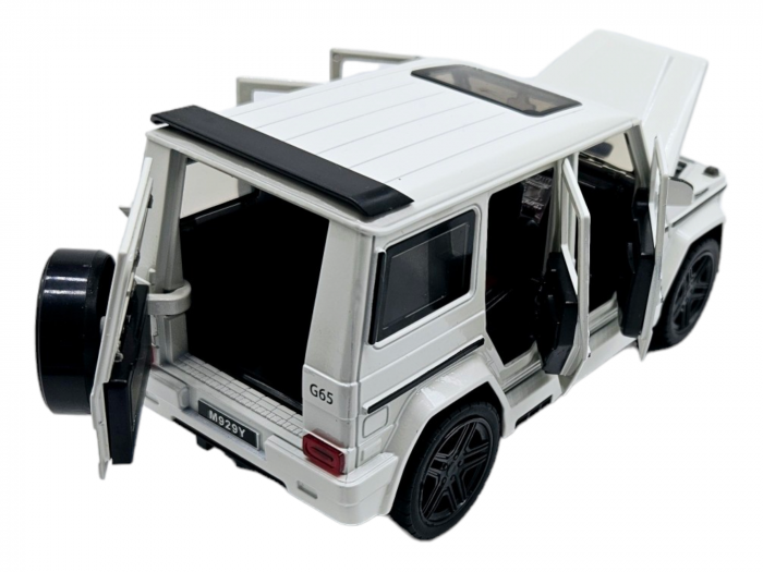 Masina metalica Mercedes G-Class G65, 3 sunete realistice, Farurile lumineaza, Usile, capota si portbagajul se deschid, Baterii incluse,  21cm, Alb, Replica [10]
