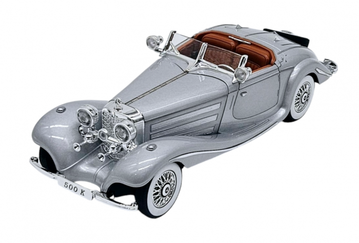 Masina metalica tip Mercedes-Benz 500K Special Roadster 1936 cu efecte de fum, Sunete si lumini, Capota portbagajul si cele 2 usi se deschid, Baterii incluse, 22 cm, Gri, Scara 1:24 [1]
