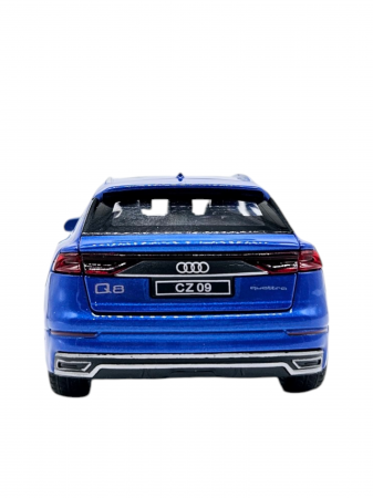 Masina metalica Audi Q8, Sunete realistice, Farurile si stopurile lumineaza, Usile, capota si portbagajul se deschid, Baterii incluse, 16cm, Albastru, Scara 1:32, Replica [8]