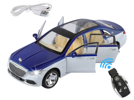 Masini metalice 21-25cm - Masina metalica cu Cheie, tip Mercedes Maybach S 680, Usile se deschid din Cheie, Sunete si lumini, Cablu USB, Capota si portbagaj mobile, scara 1:24, Alb, 20cm