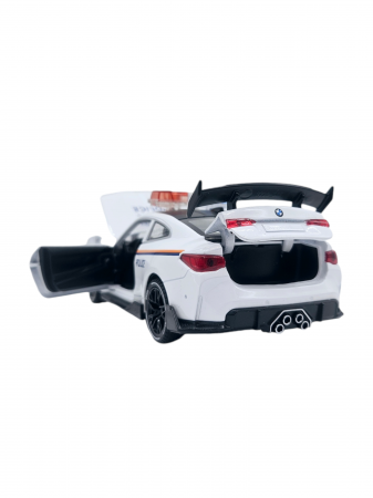 Masina metalica Politie tip BMW M4 Coupe, Sunete si lumini, Usile, capota si portbagajul se deschid, Baterii incluse, 16cm, Scara 1:32, Alb [6]