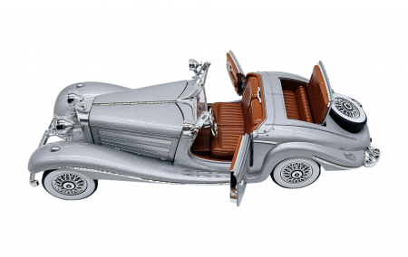 Masina metalica tip Mercedes-Benz 500K Special Roadster 1936 cu efecte de fum, Sunete si lumini, Capota portbagajul si cele 2 usi se deschid, Baterii incluse, 22 cm, Gri, Scara 1:24 [11]