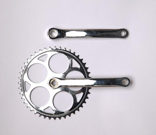 ANGRENAJ PEGAS PATRAT 44T ARGINTIU [1]