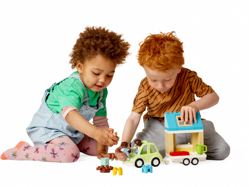 CASA DE FAMILIE PE ROTI, LEGO 10986 [3]