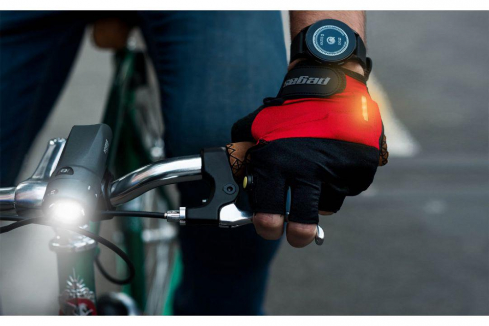 MANUSI PEGAS CU SEMNAL LED, M, ROSU [2]