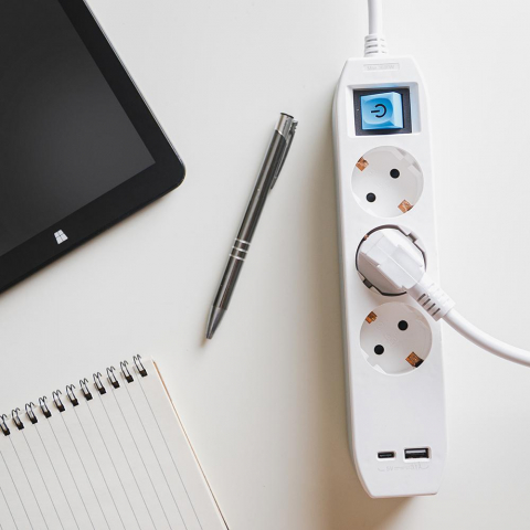 PRELUNGITOR SPACER SCHUKO x3 16A 4.5m WH [3]