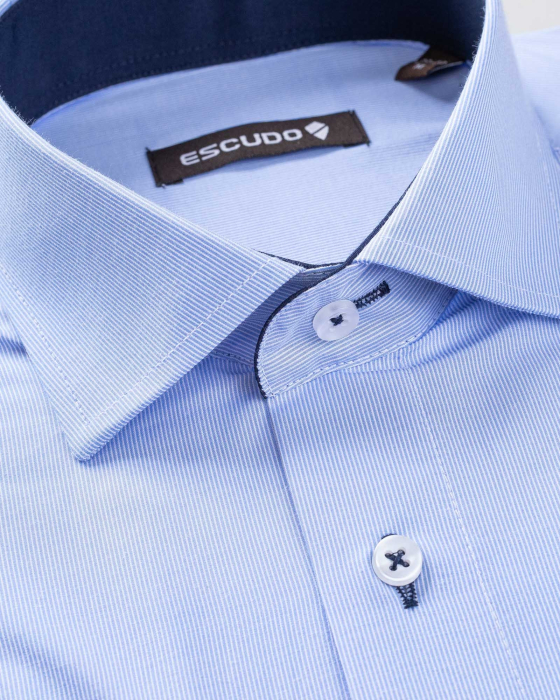 Camasa alba cu dungi bleu regular fit [2]
