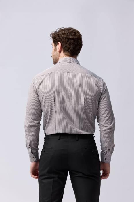 Camasa barbati slim fit alba cu dungi maro [5]