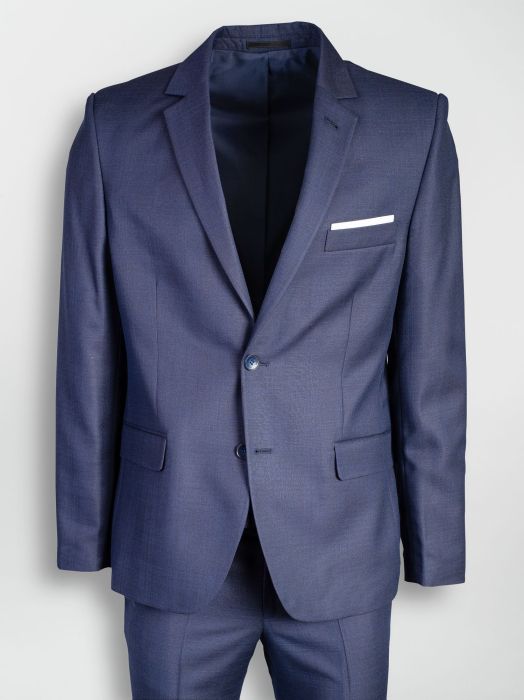 Costum bleumarin cu carouri [2]