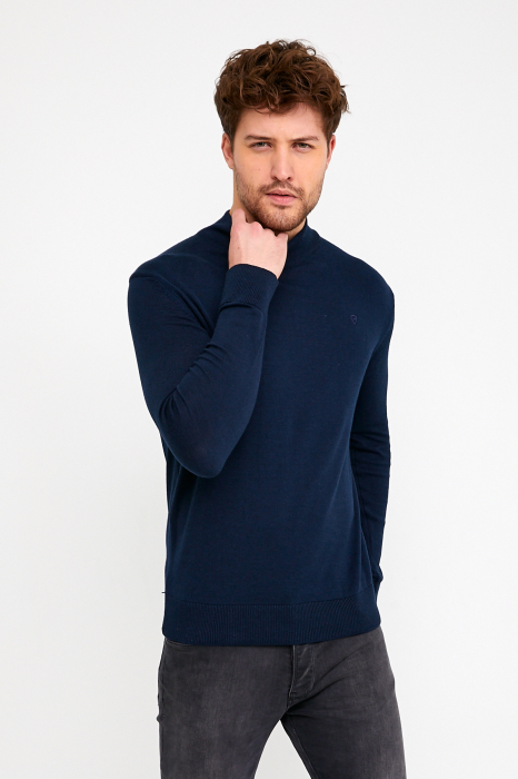 Pulover slim navy cu guler inalt [5]