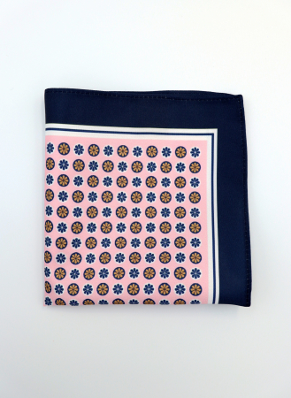 Batista roz cu imprimeu floral si margini bleumarin