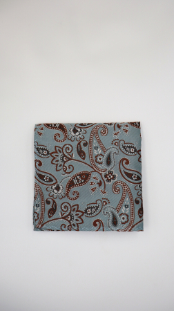 BATISTE - Batista verde-salvie cu paisley cărămiziu și detalii gri-argintii