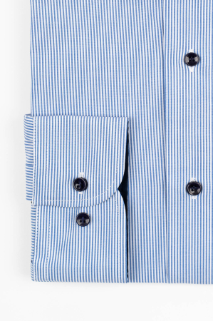 CAMASI CU DUNGI SI CAROURI - Camasa barbati slim fit cu dungi albastre si albe