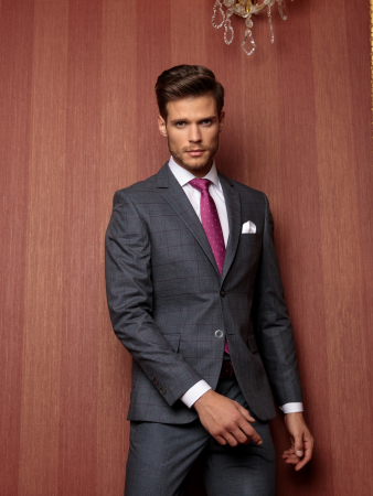 Costum gri cu carouri visinii slim fit [1]