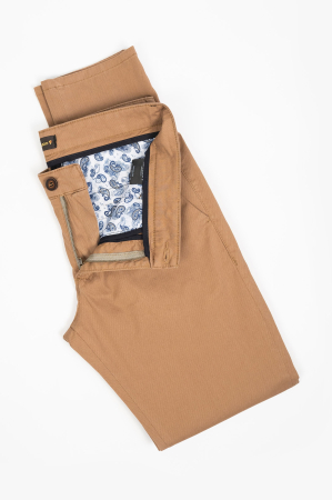 Pantaloni casual chino slim bumbac camel [0]