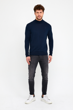 Pulover slim navy cu guler inalt [1]