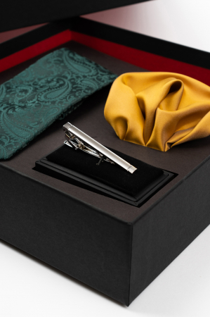 SET CADOU - Set elegant 3 piese - cravata verde, batista aurie si ac cravata