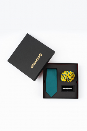 SET CADOU - Set elegant 3 piese - cravata verde, batista galbena cu design si ac cravata