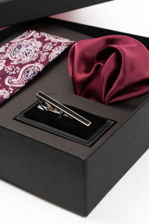 SET CADOU - Set elegant 3 piese - cravata matase naturala, batista burgund-visiniu si ac cravata
