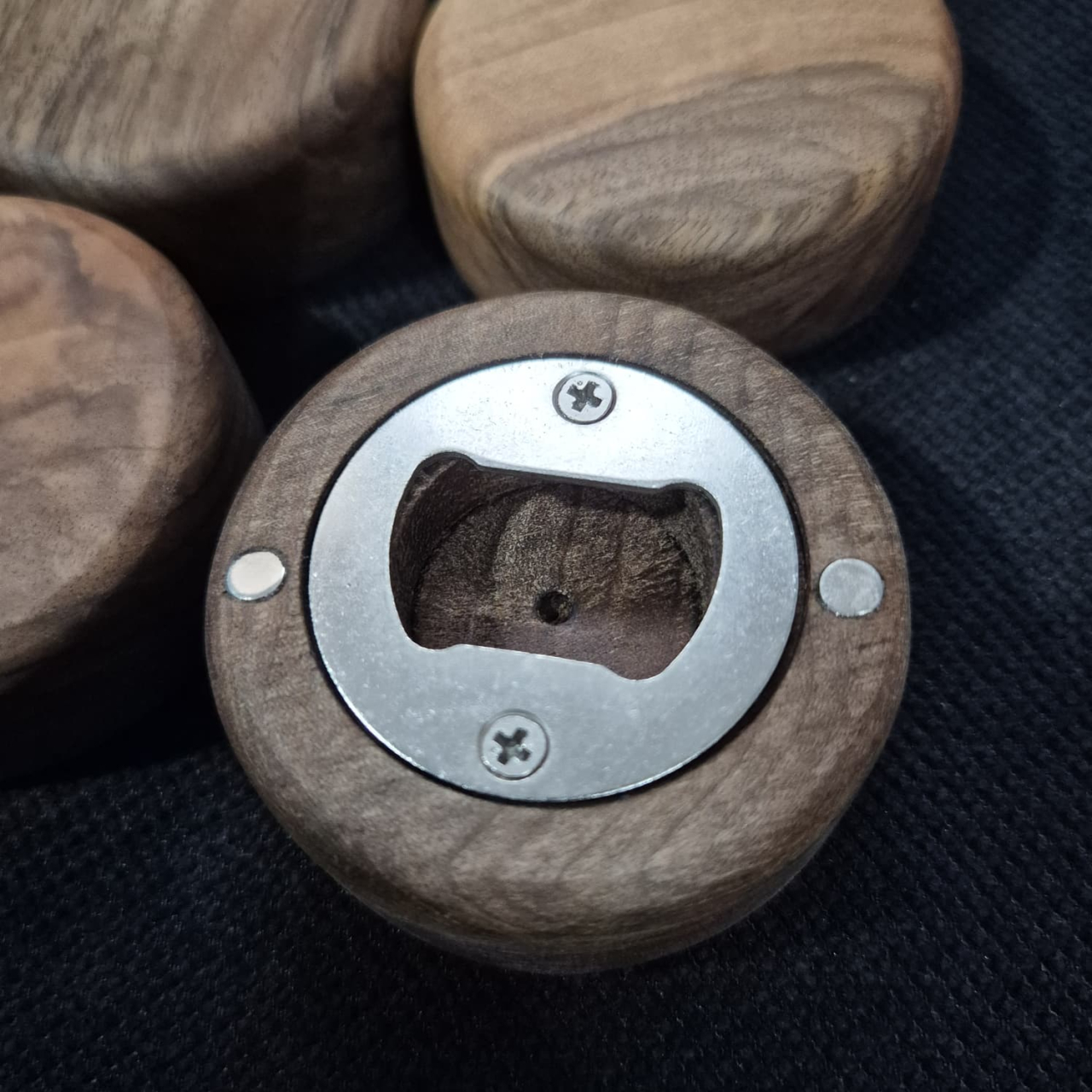 Desfăcător sticle din lemn masiv – model unic [2]