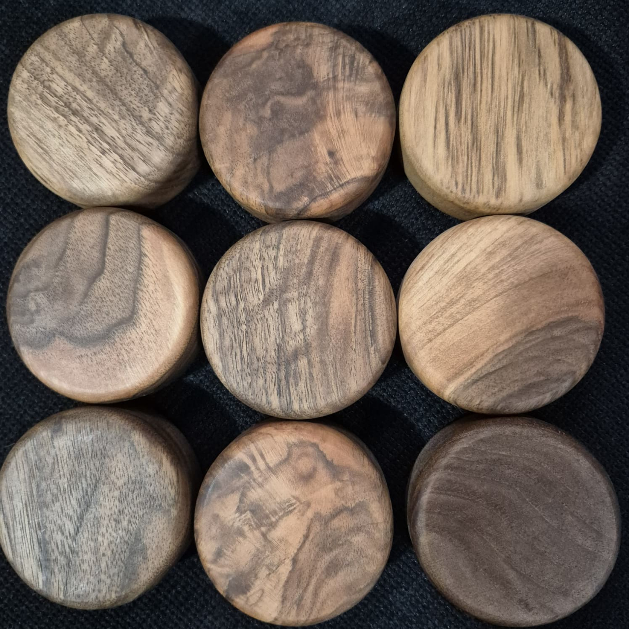 Desfăcător sticle din lemn masiv – model unic [3]