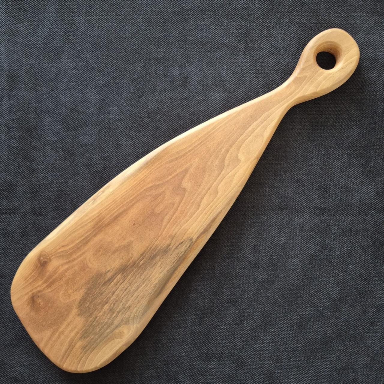 platou-servire-lemn-masiv-52x13-handmade-escu-woodwork [2]