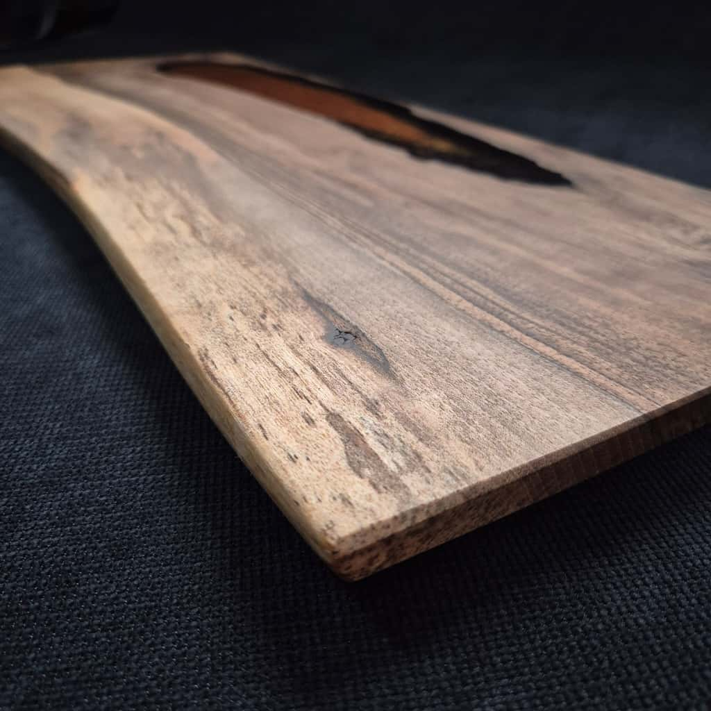Platou de servire din lemn și rășină epoxidică – handmade Romania | ESCU Woodwork [2]
