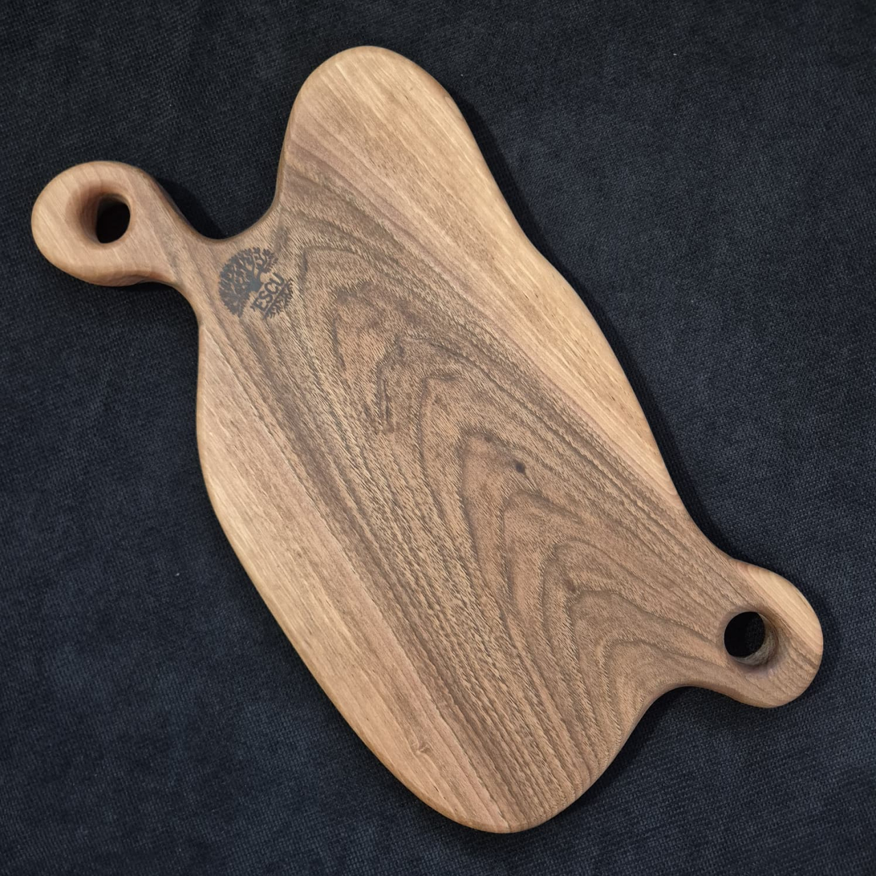 Platou de servire handmade din lemn masiv | Tocător premium pentru servire | ‘ESCU Woodwork [2]
