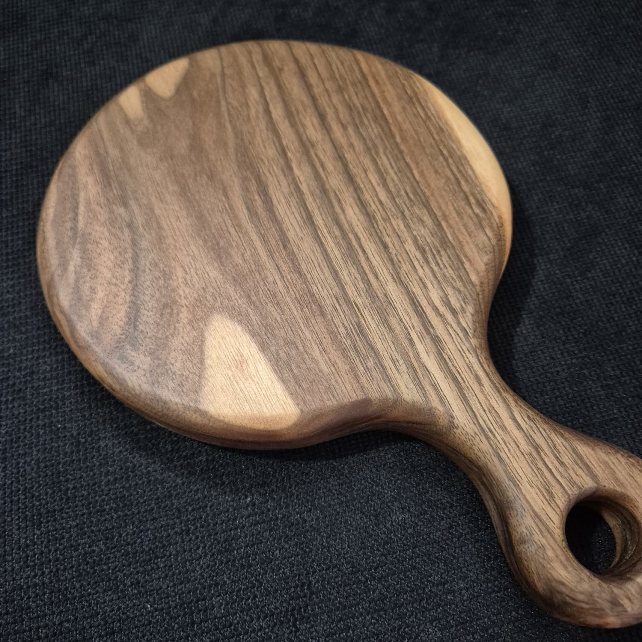 Set 2 platouri rotunde din lemn masiv Family of Two – ESCU Woodwork [8]