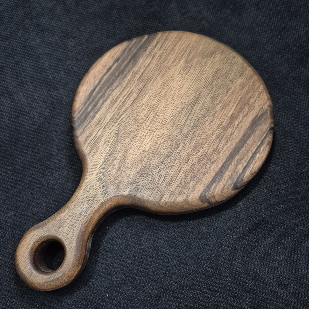 Set 2 platouri rotunde din lemn masiv Family of Two – ESCU Woodwork [4]