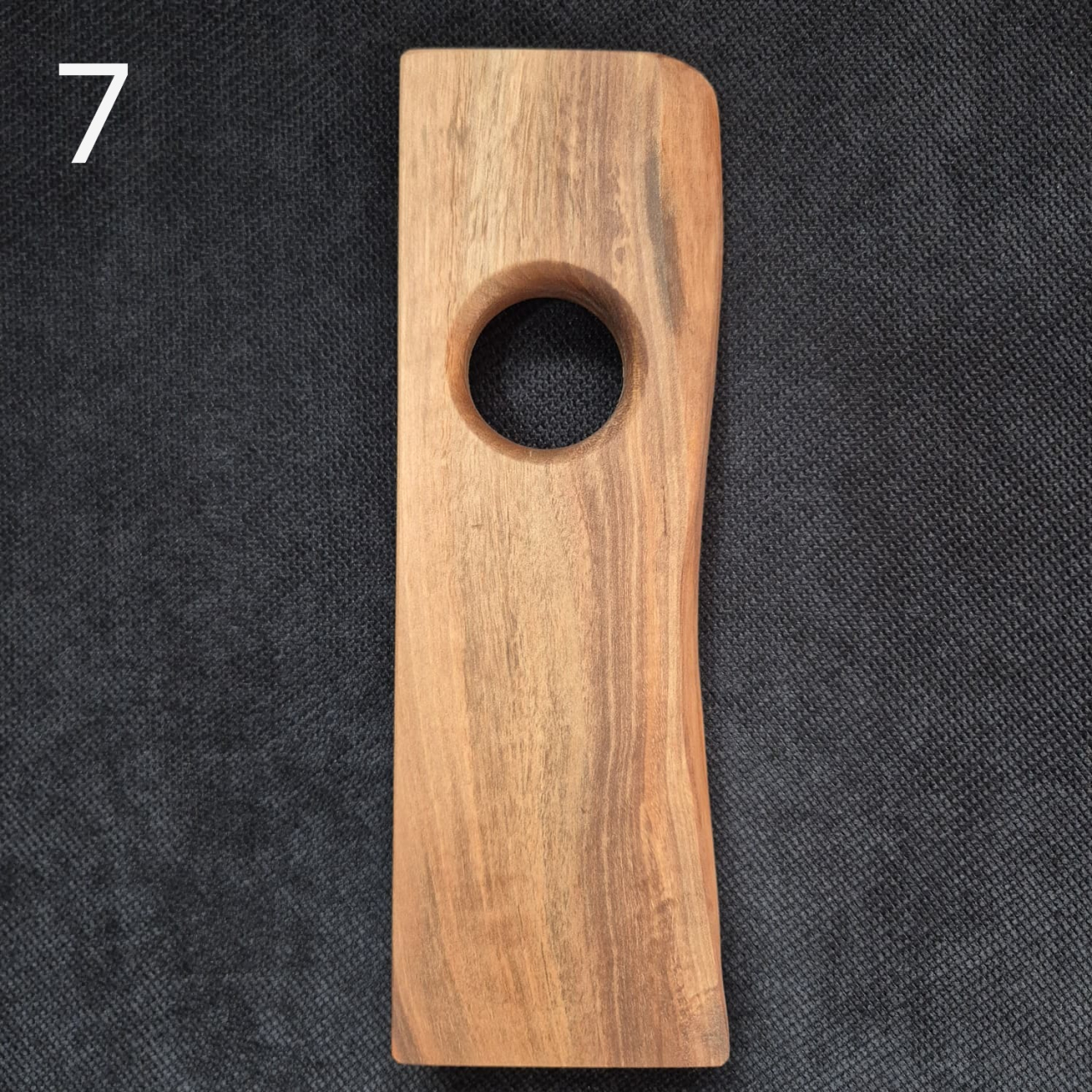 suport-sticla-vin-lemn-masiv-escu-woodwork [8]