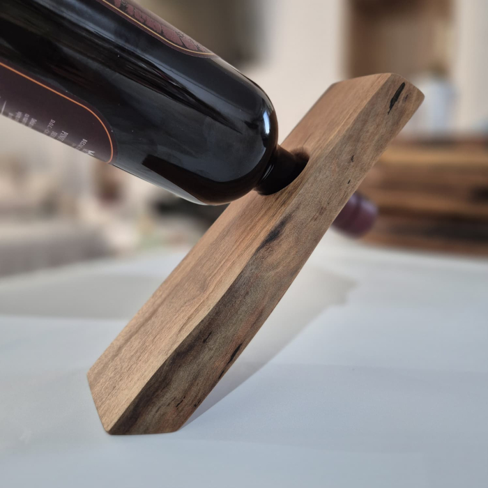 Suport vin artizanal din lemn masiv – echilibru spectaculos ESCU Woodwork [4]
