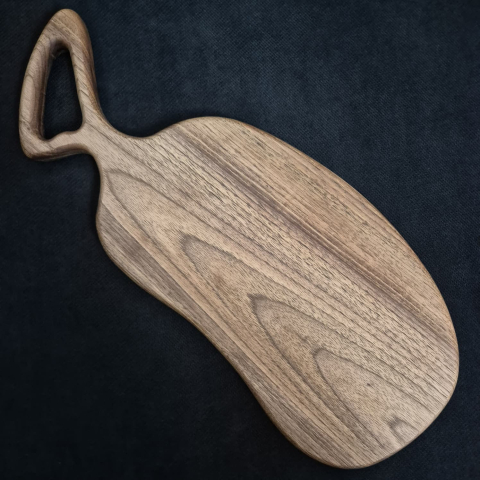 TOCATOARE SI PLATOURI - platou-servire-lemn-masiv-maner-triunghiular-48x18-escu-woodwork