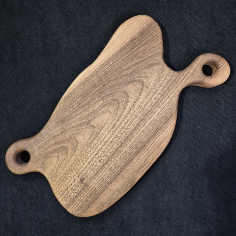 TOCATOARE SI PLATOURI - Platou de servire handmade din lemn masiv | Tocător premium pentru servire | ‘ESCU Woodwork