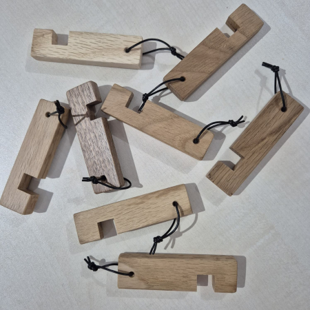 Suport din lemn pentru telefon – handmade [3]