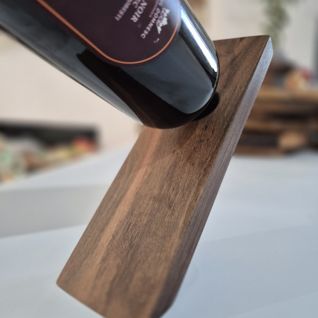 SUPORTURI STICLE DE VIN - Suport vin handmade din lemn – minimalism și rafinament ESCU Woodwork
