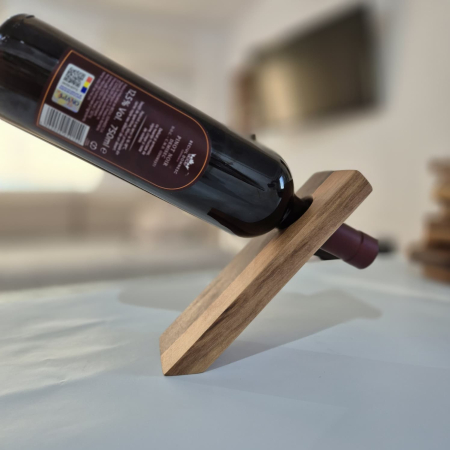 Suport din lemn natural pentru sticlă de vin – handmade ESCU Woodwork [1]