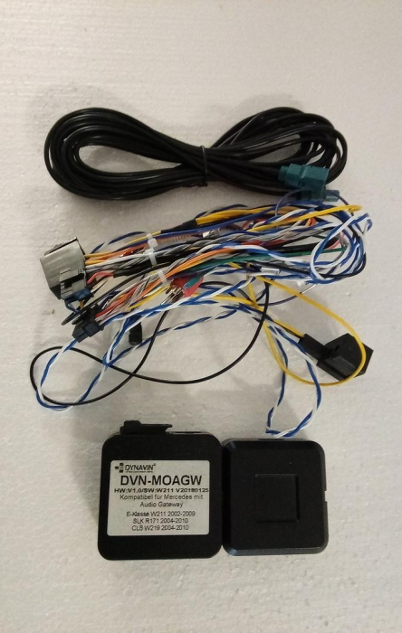 Adaptor fibră optică MOST DYNAVIN cu comenzi volan pentru navigație Mercedes E-Class W211 / W219 / R171 [2]